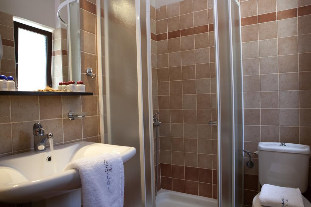 Acquaterra Villas Tsoukaládhes Kamer foto
